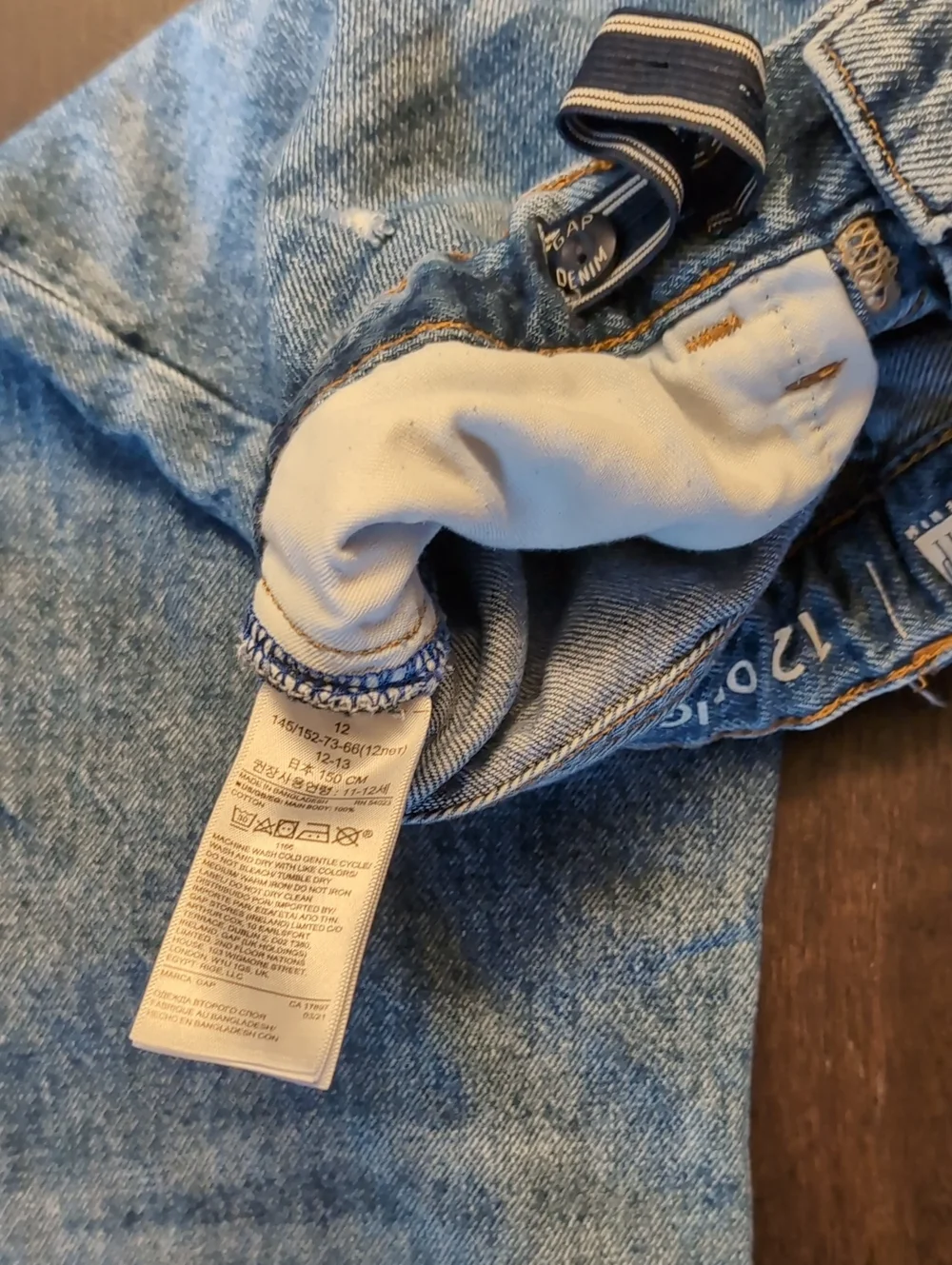 Kids GAP distressed Denim